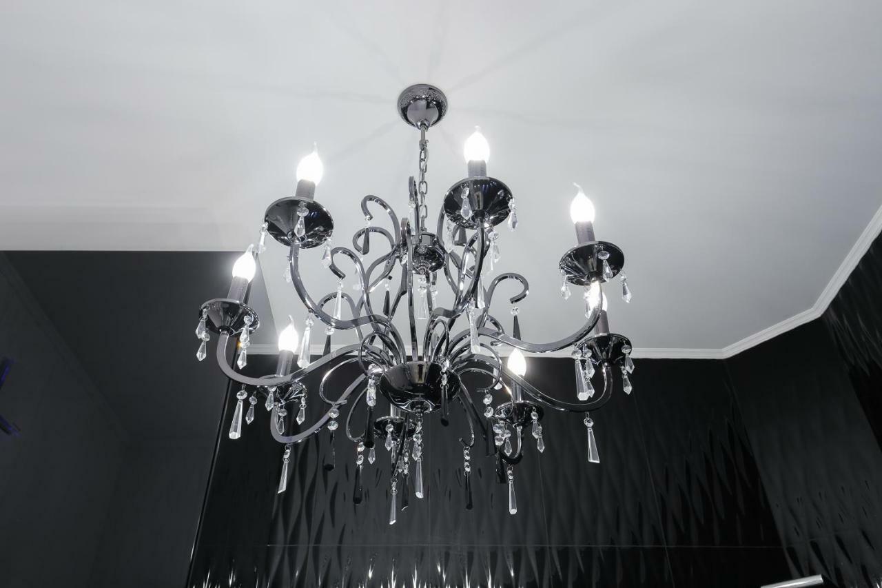 Black&White Apartment In Smart Plaza Kiev Exterior foto